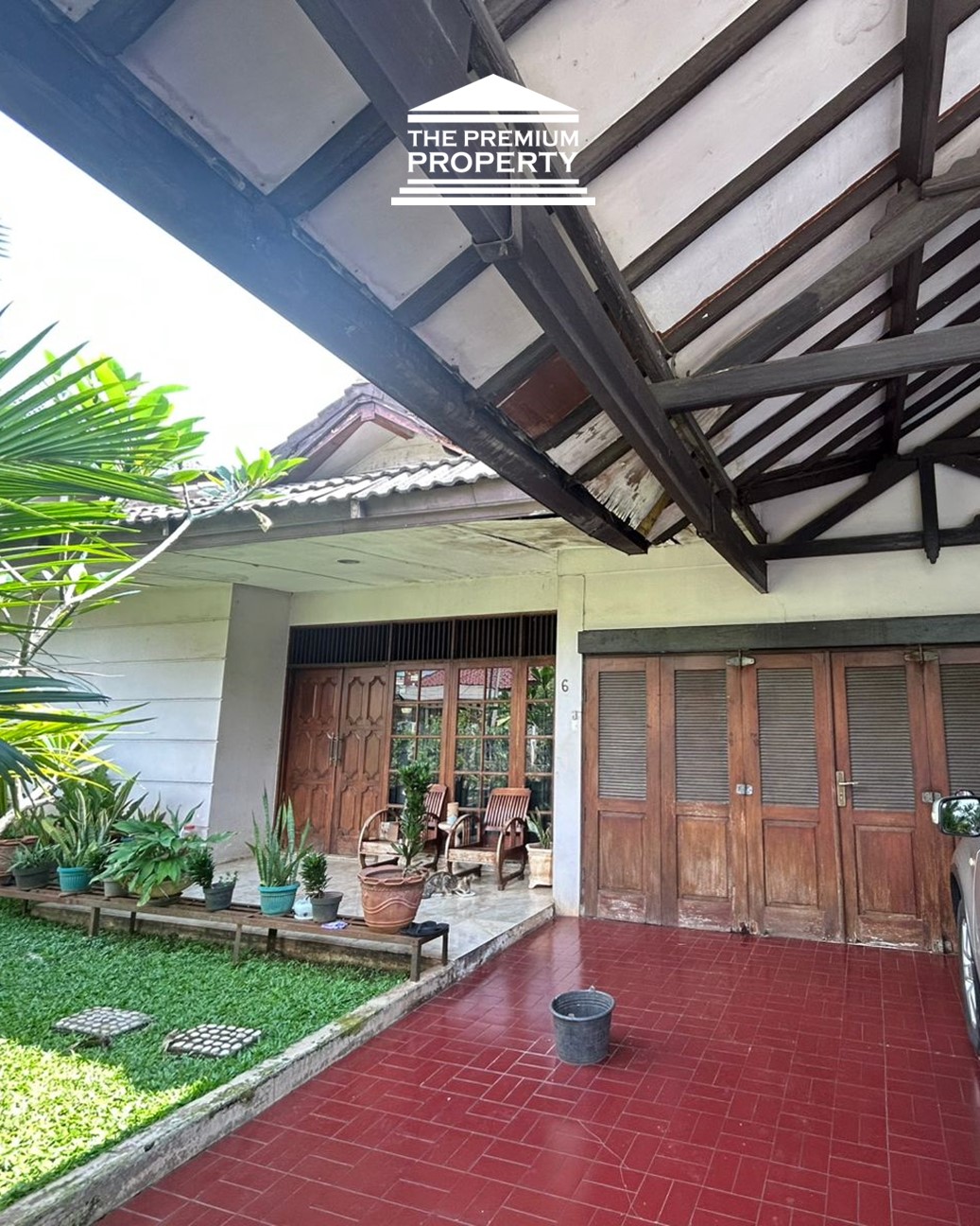 Dijual Rumah Lama 2 Lantai di Pasar Minggu. 250 meter ke McD Jati Padang