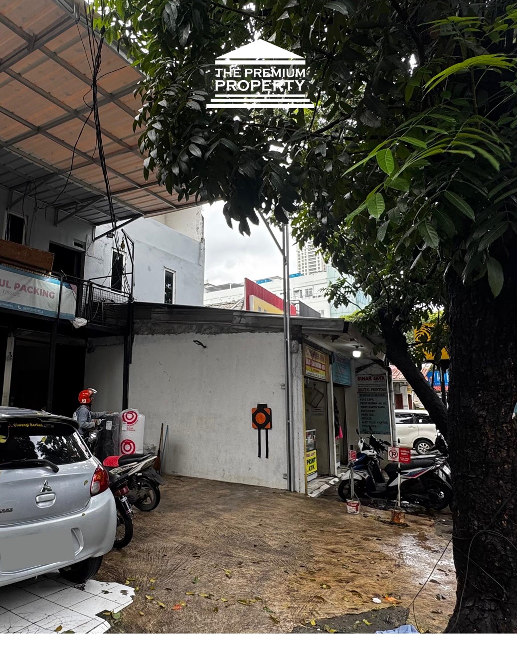 Dijual Rumah Terdiri dari 6 Kios, Cocok Usaha, Dekat Gandaria City Mall, Kebayoran Baru