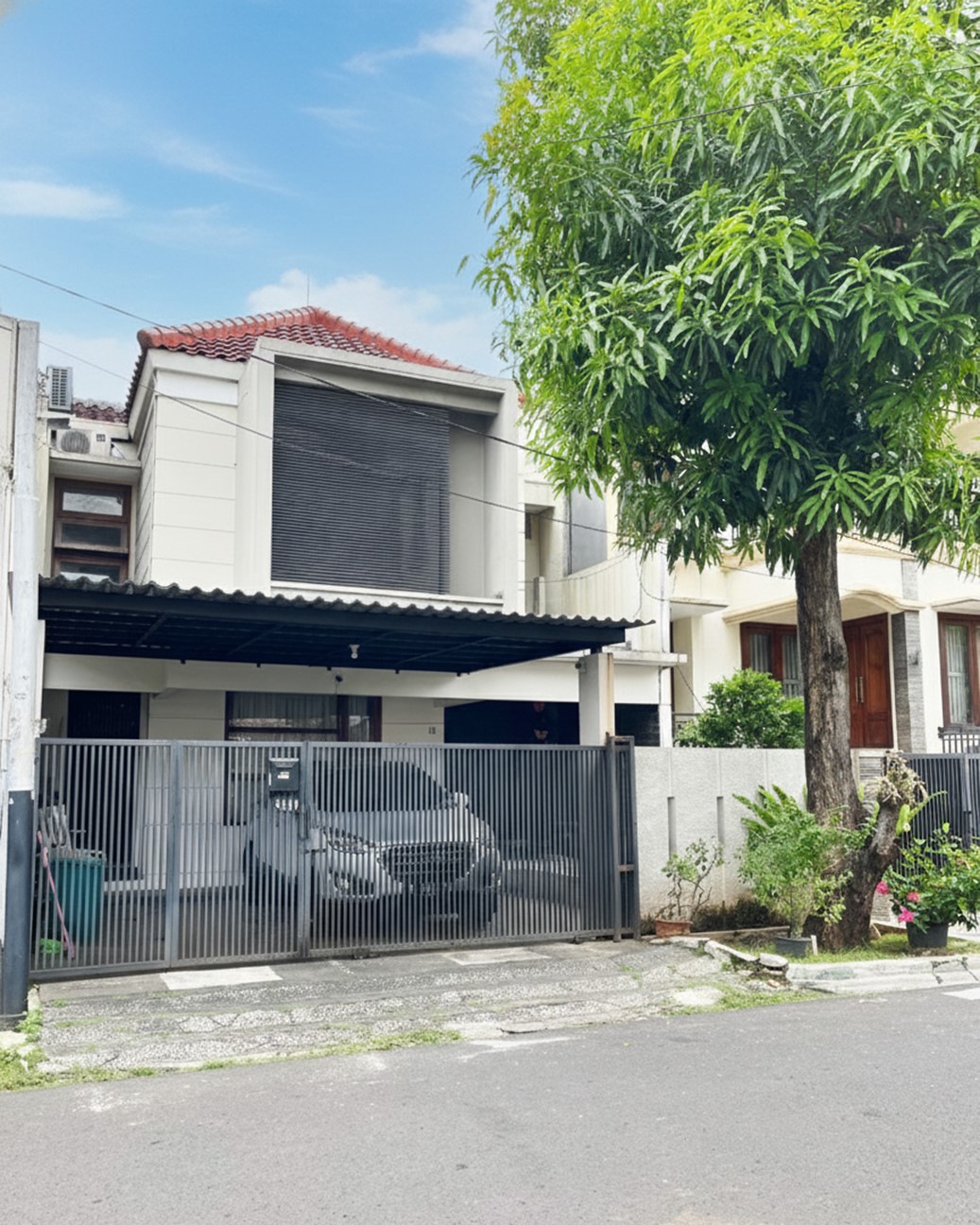 Rumah Furnished 2 Lantai, 3 Kamar Tidur, Rumah Dijual di Pondok Indah