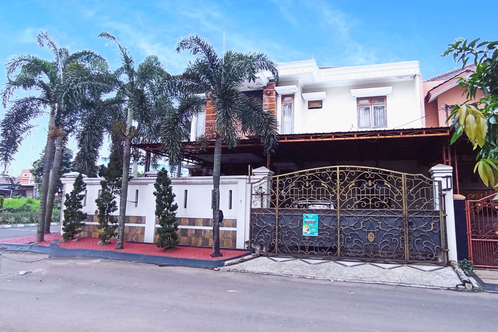 Dijual Rumah 2 Lantai Siap Huni di Pondok Cabe, Hoek, Dekat RS Mitra Keluarga Pondok Cabe