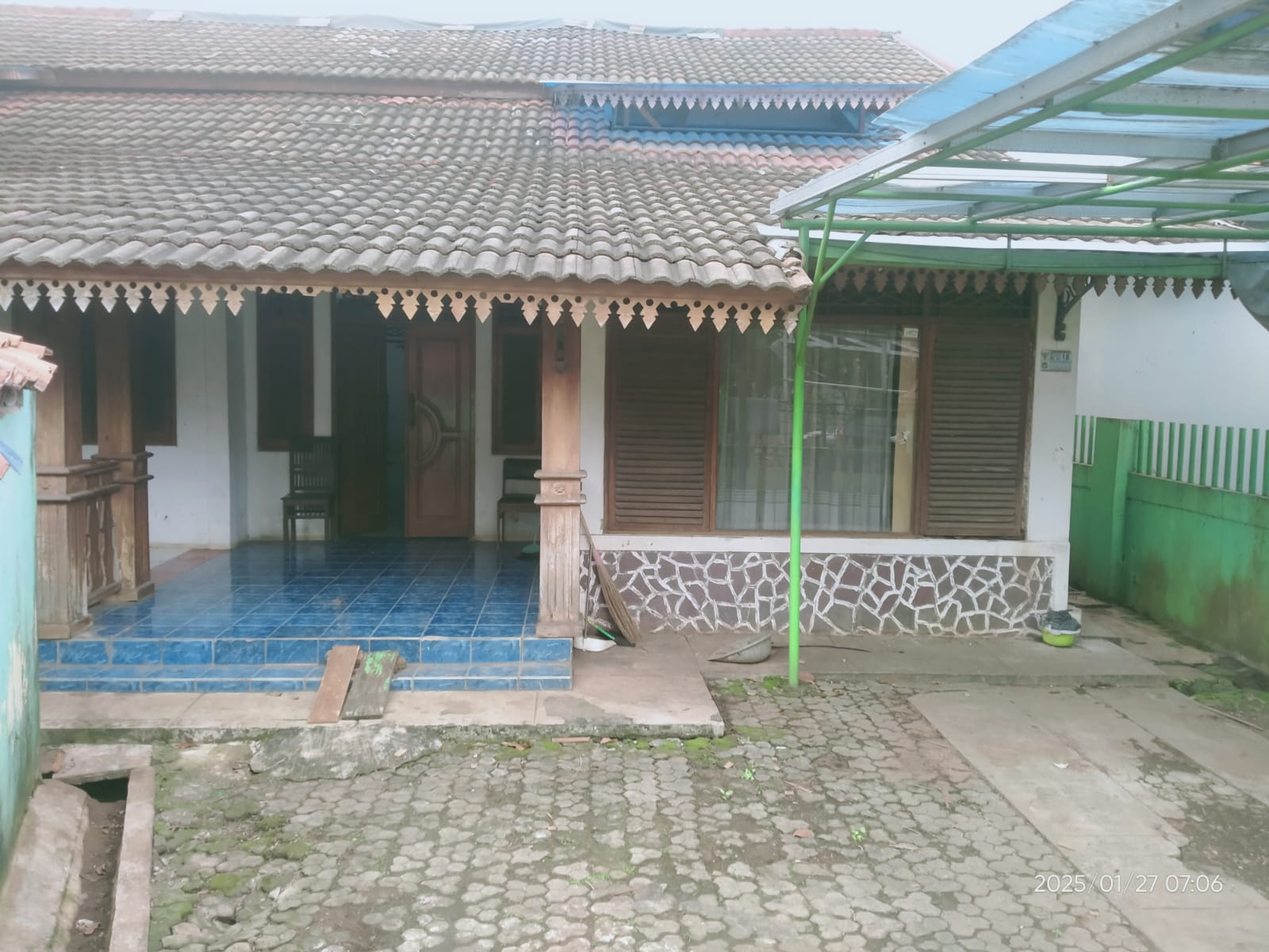 Jual Rumah Lama di Srengseng Sawah Kebagusan, Butuh Renovasi