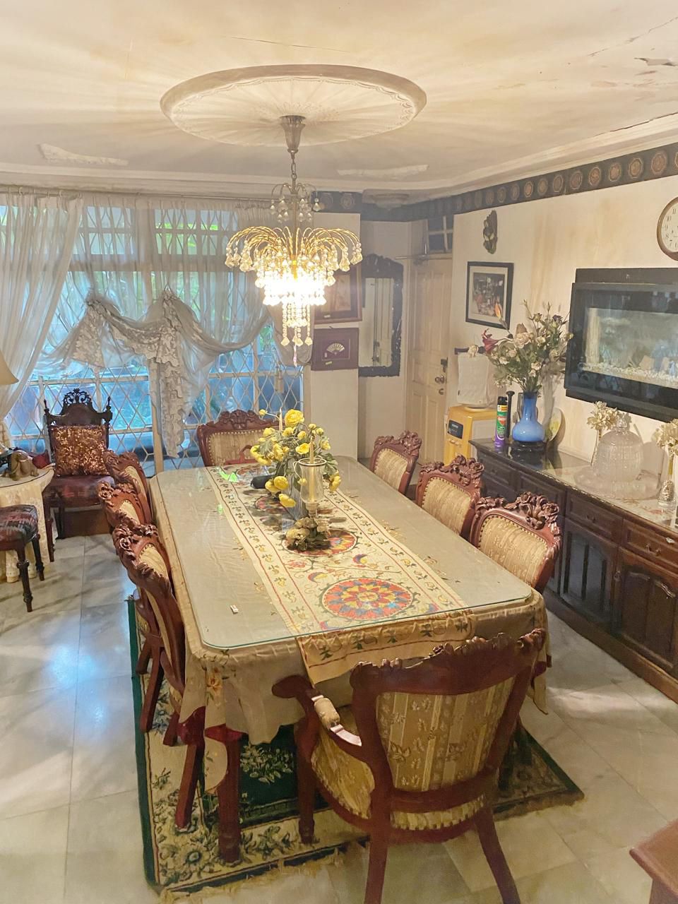 Rumah Dijual Di Tebet, 2 Lantai, Ada Kolam Renang