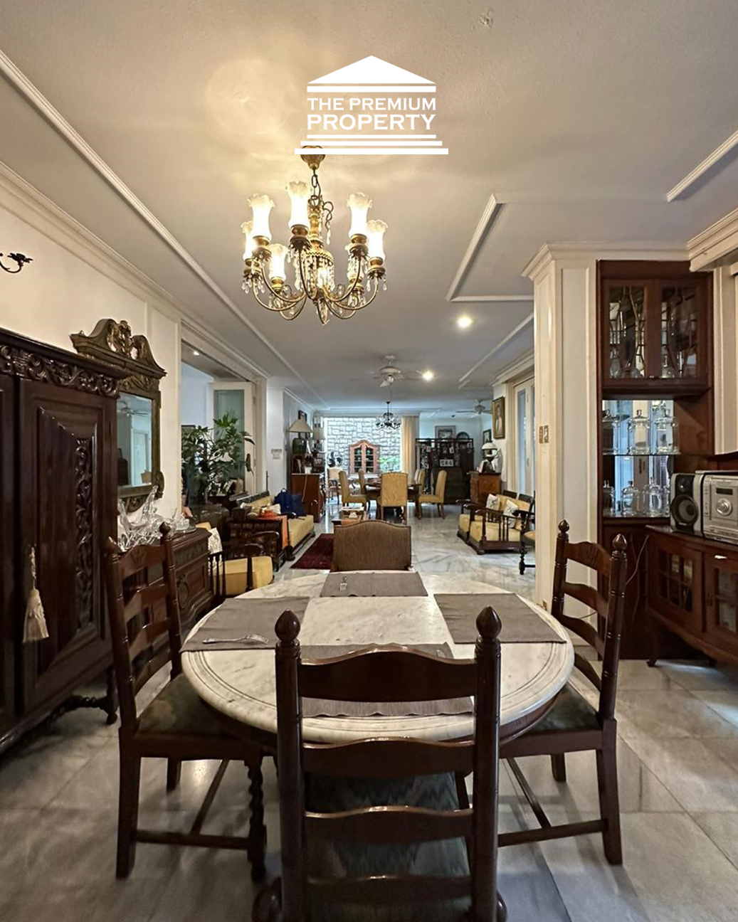 Rumah Semi Furnished Dekat Senayan, SCBD. Lingkungan Tenang