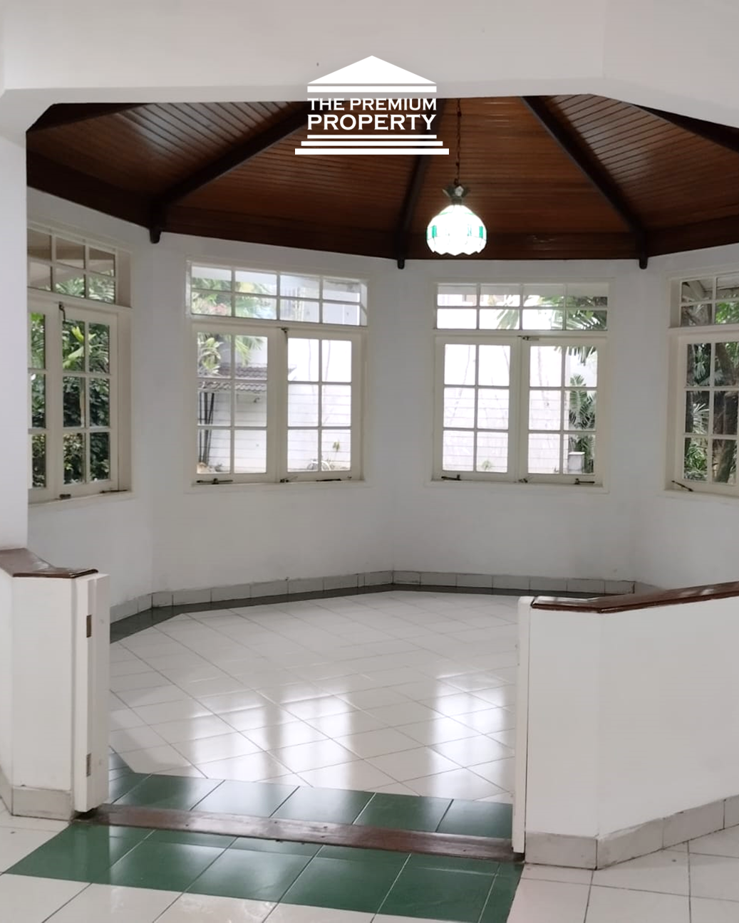 Ada Paviliun. Terletak di jantung kawasan Kuningan!