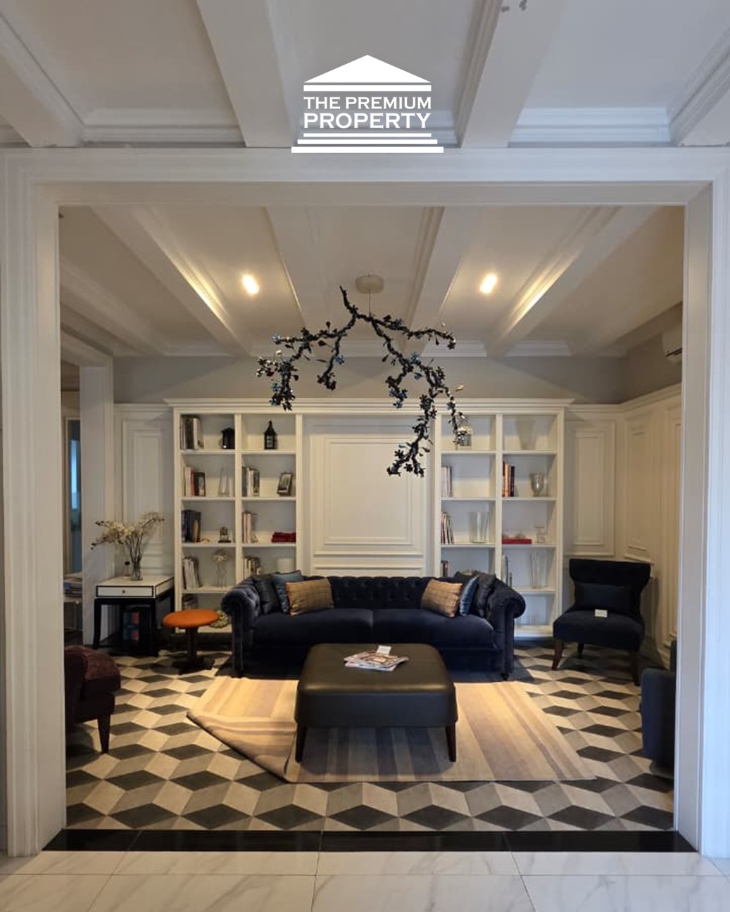 Rumah Sewa Panglima Polim Jakarta Selatan: Parkir 6 Mobil, Jalan 2 Mobil