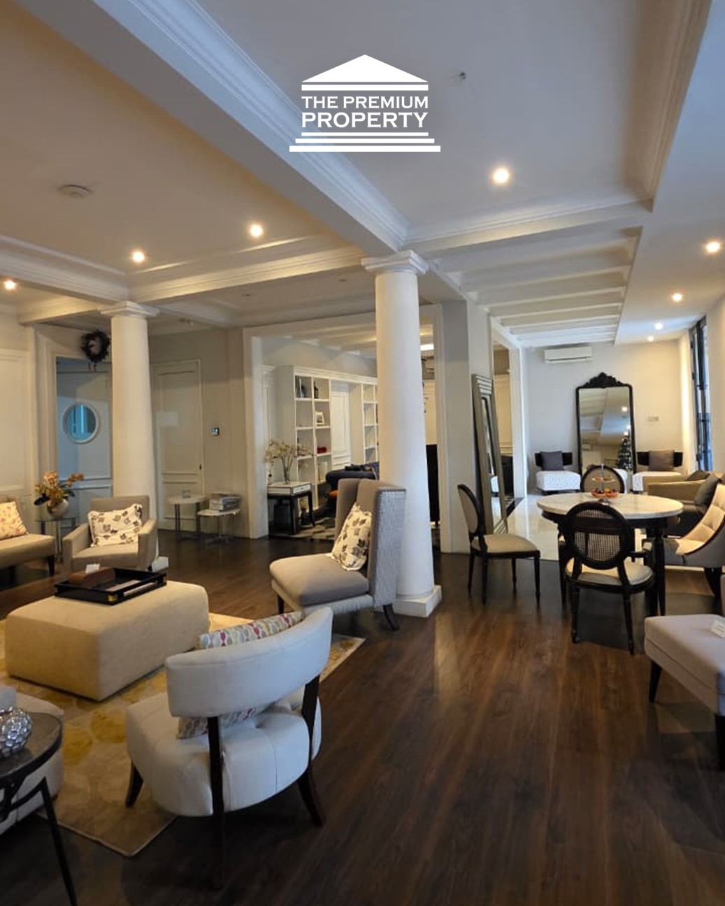 Rumah Sewa Panglima Polim Jakarta Selatan: Parkir 6 Mobil, Jalan 2 Mobil