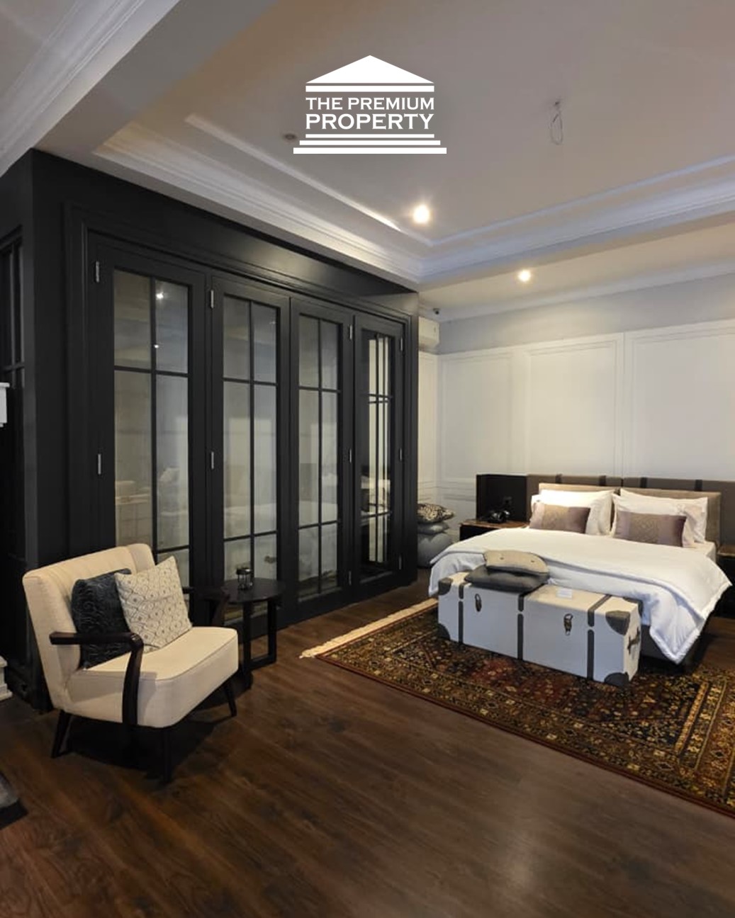 Rumah Sewa Panglima Polim Jakarta Selatan: Parkir 6 Mobil, Jalan 2 Mobil