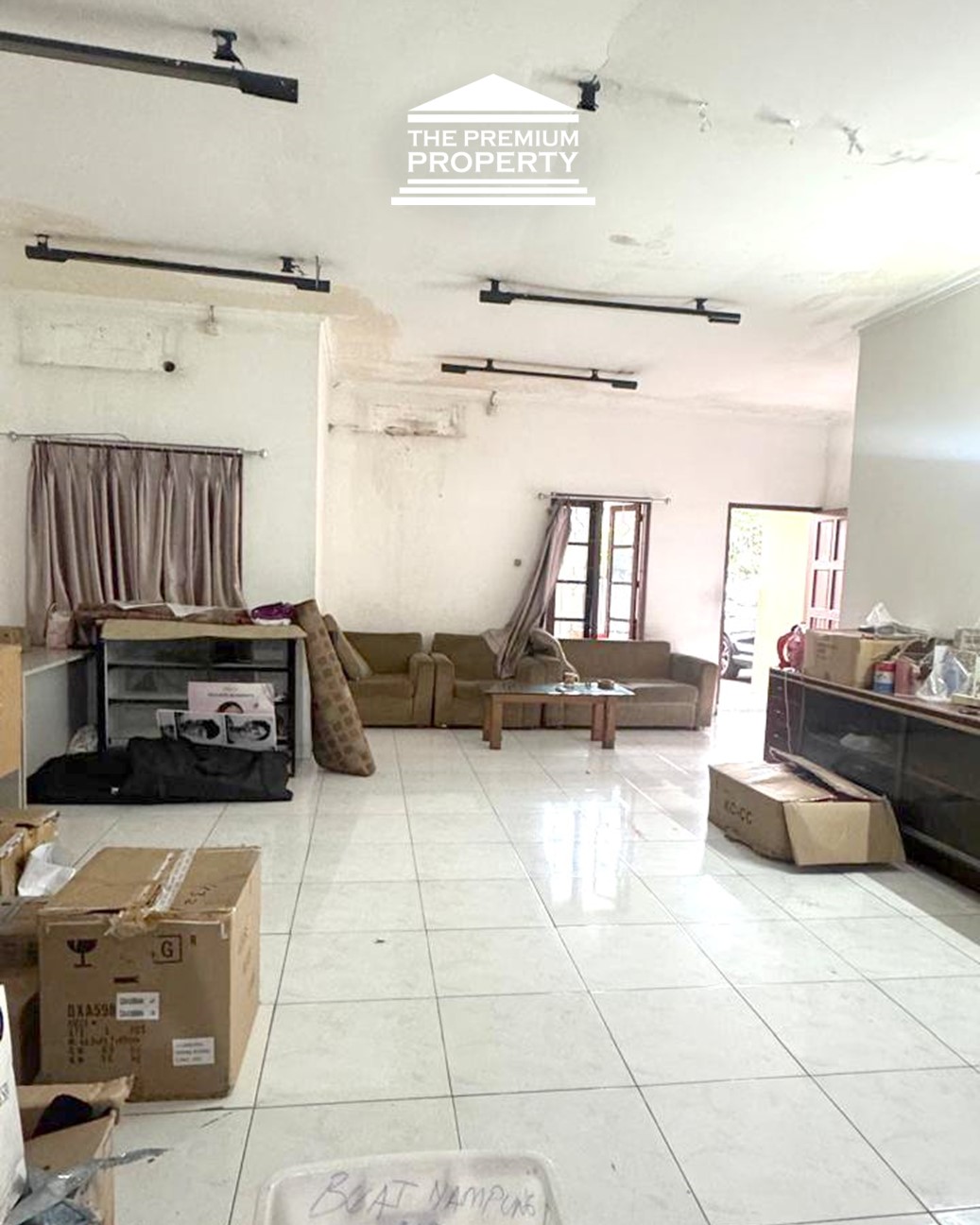 Rumah Hitung Tanah di Area Premium Kebayoran Baru, Akses Cepat ke Fatmawati