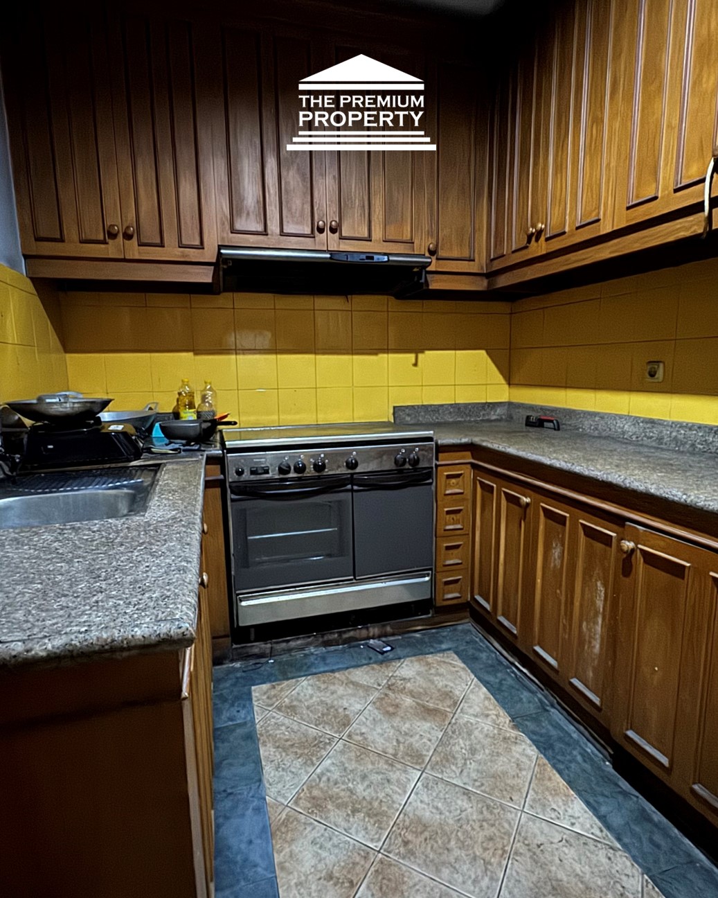 Rumah di Lokasi Strategis Kebayoran Baru – Posisi Huk, Cocok Kantor & Klinik