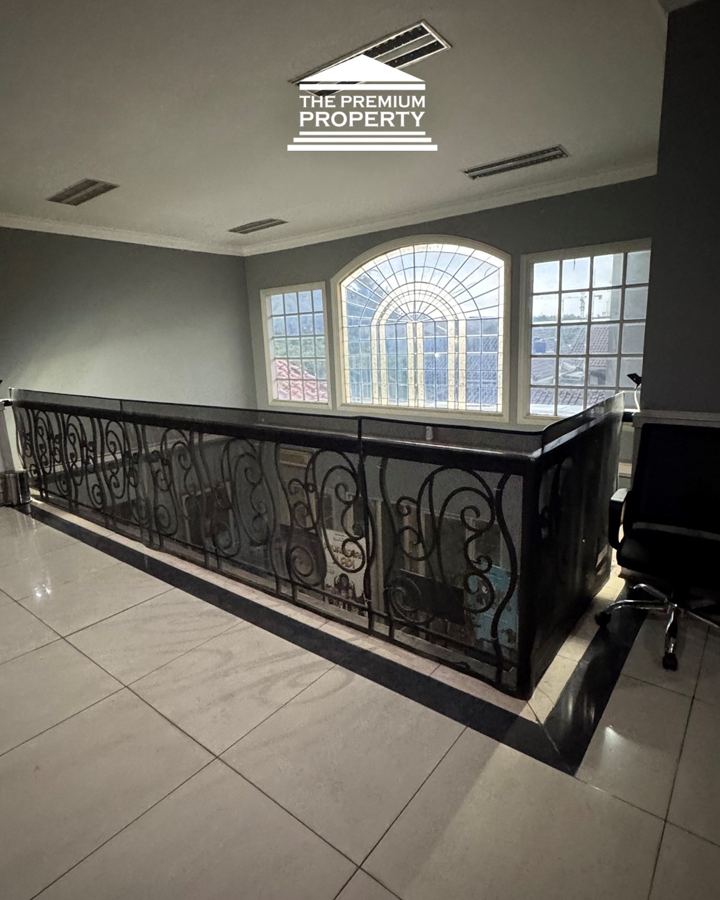 Rumah di Lokasi Strategis Kebayoran Baru – Posisi Huk, Cocok Kantor & Klinik