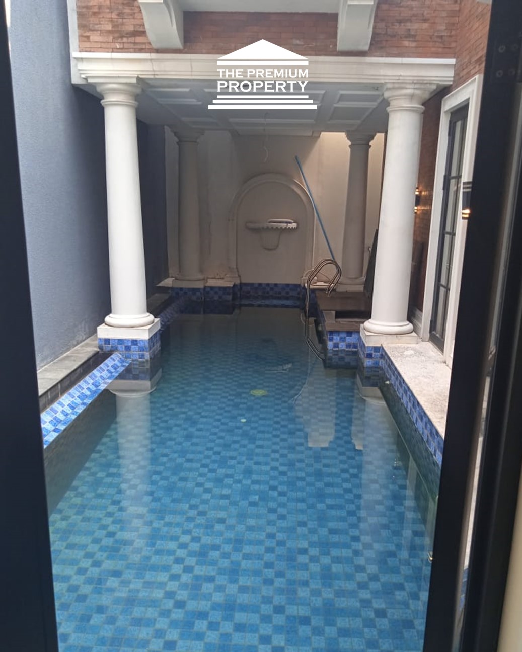 Rumah Baru 3 Lantai dengan Kolam Renang di Kebayoran Baru, Dekat SCBD