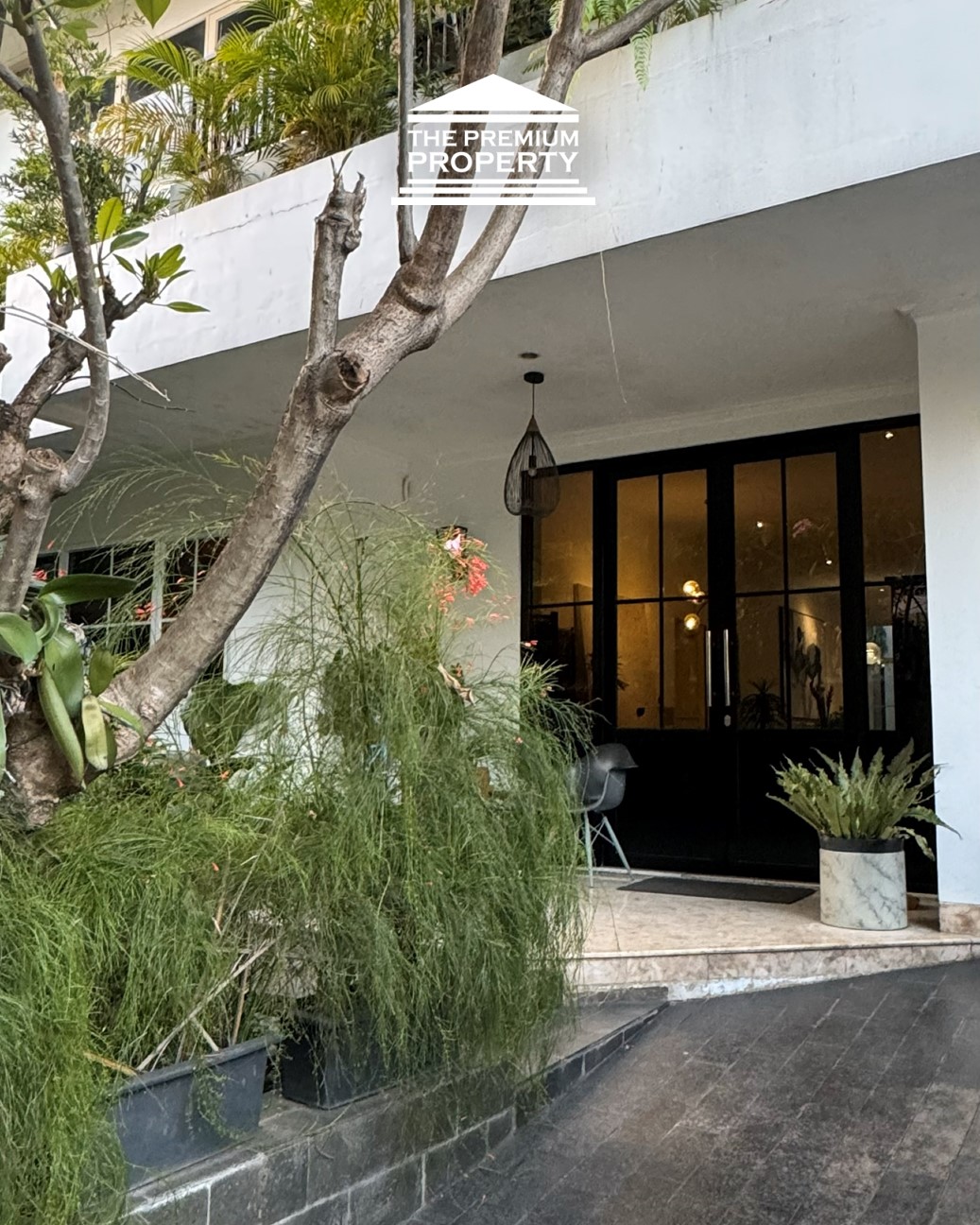 Hunian Eksklusif Kebayoran Baru Area Pakubuwono, Fully Furnished Ada Kolam Renang