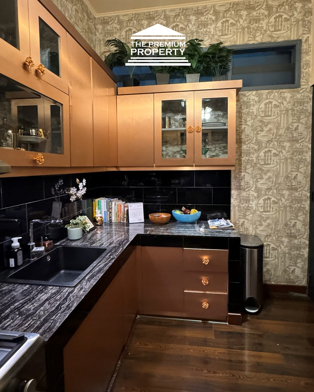 Hunian Eksklusif Kebayoran Baru Area Pakubuwono, Fully Furnished Ada Kolam Renang