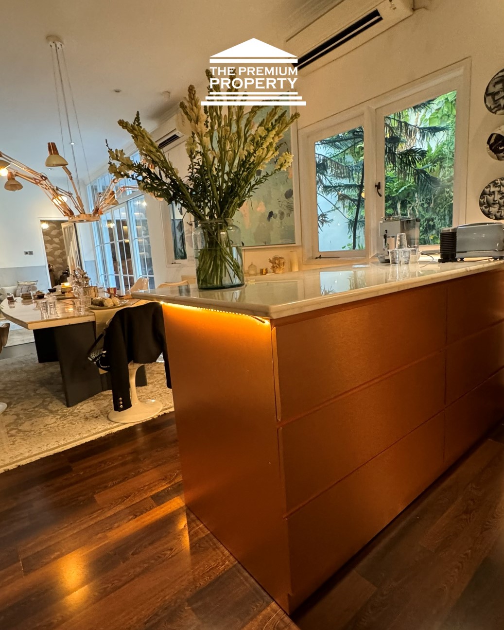 Hunian Eksklusif Kebayoran Baru Area Pakubuwono, Fully Furnished Ada Kolam Renang