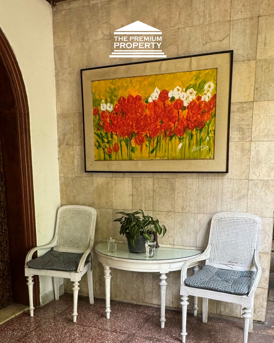 Unit Langka! Rumah di Area Erlangga Kebayoran Baru, Walking Distance ke SCBD