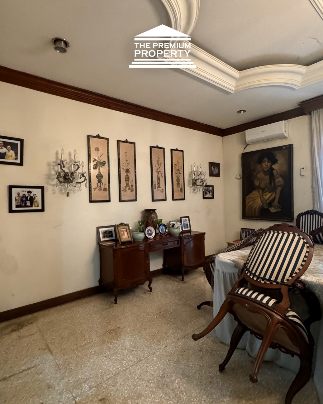 Unit Langka! Rumah di Area Erlangga Kebayoran Baru, Walking Distance ke SCBD