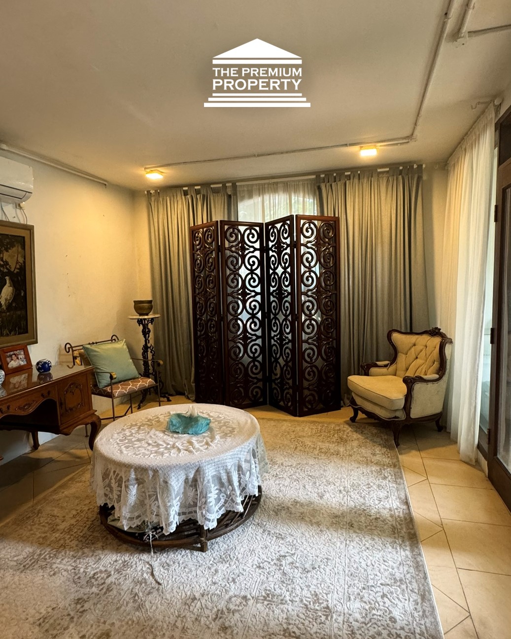 Unit Langka! Rumah di Area Erlangga Kebayoran Baru, Walking Distance ke SCBD