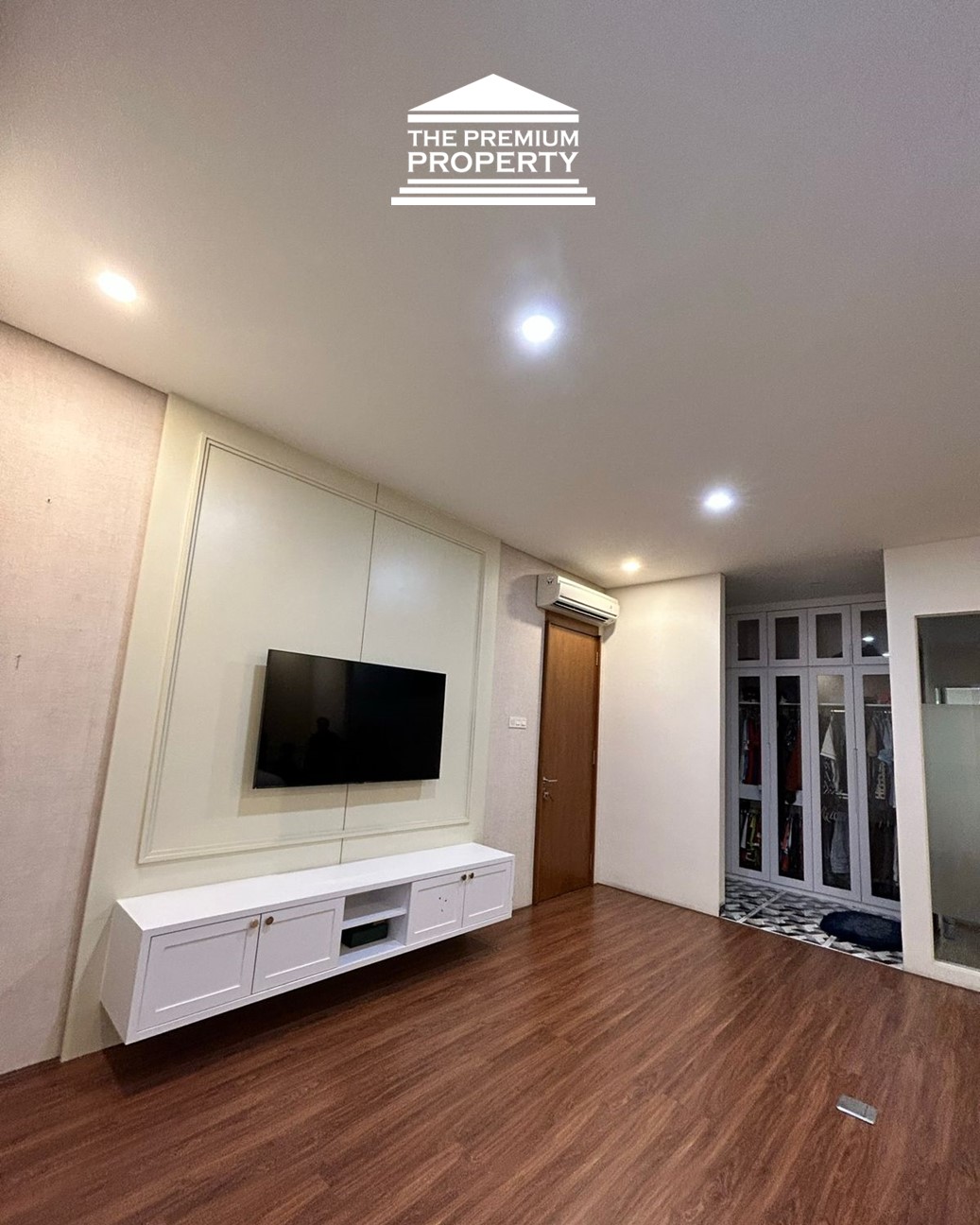 Rumah Mewah Pondok Indah Tersewa – ROI Jelas, Desain Estetik, Ada Solar Panel