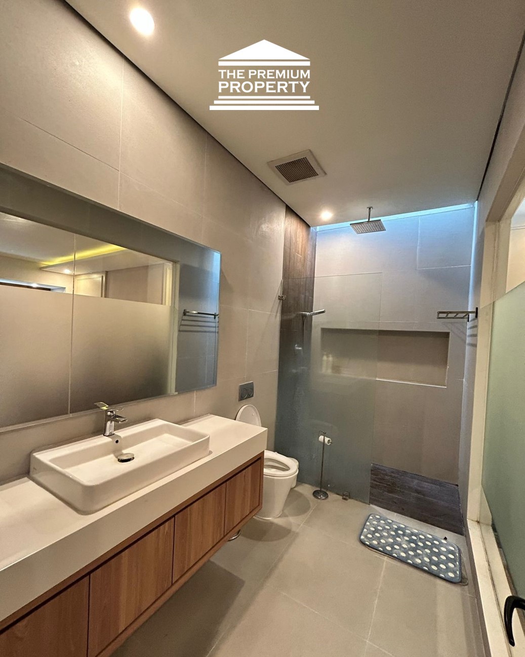 Rumah Mewah Pondok Indah Tersewa – ROI Jelas, Desain Estetik, Ada Solar Panel