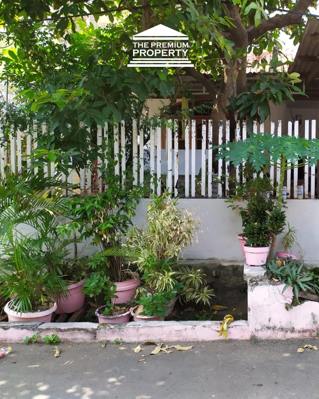 Rumah Hitung Tanah Luas 298m2 di Kebayoran Baru Selatan - SHM Langka