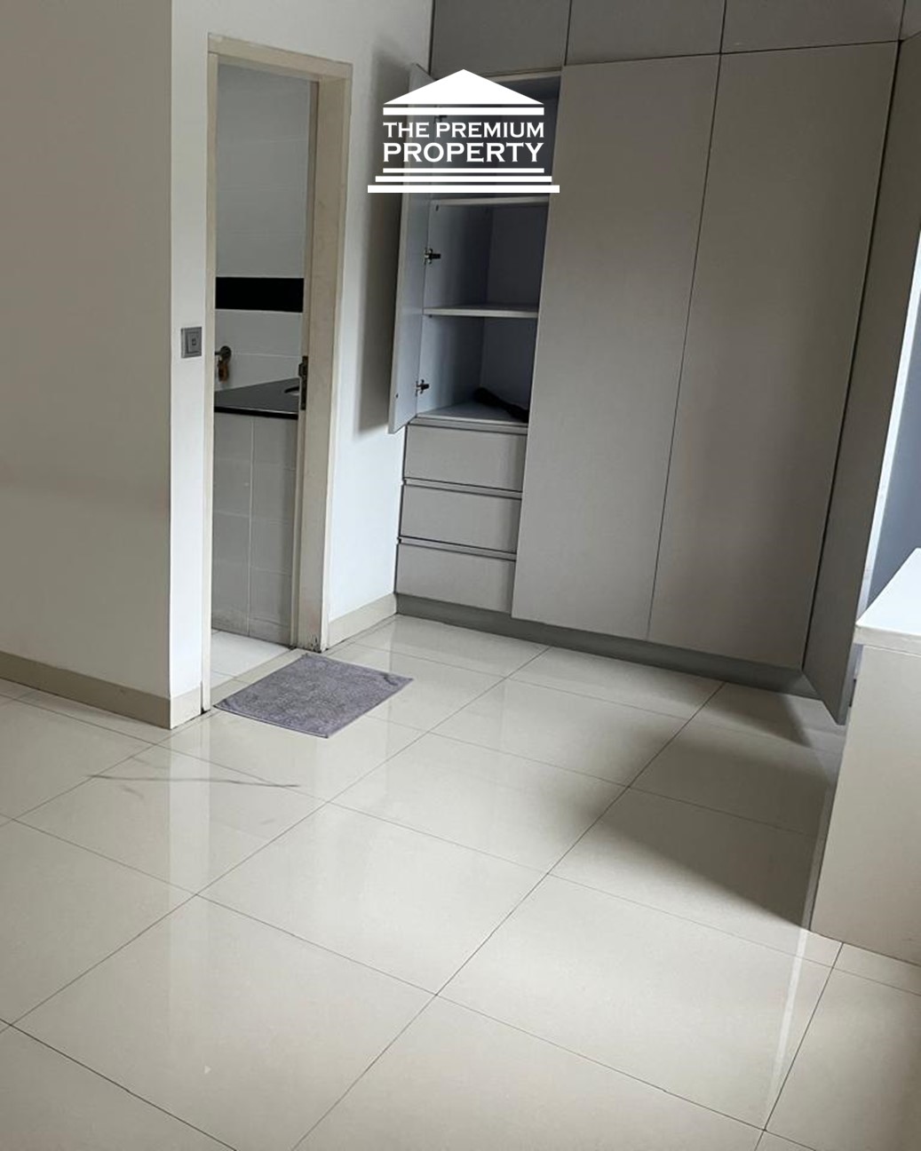 Dijual Rumah di Lebak Bulus LT 198 LB 400, Dekat MRT & TB Simatupang, Dalam Komplek
