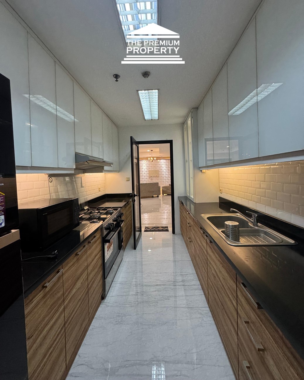 Apartemen Disewa Golf Hill Terrace Tower B, 3 KT, Furnished, View Pool