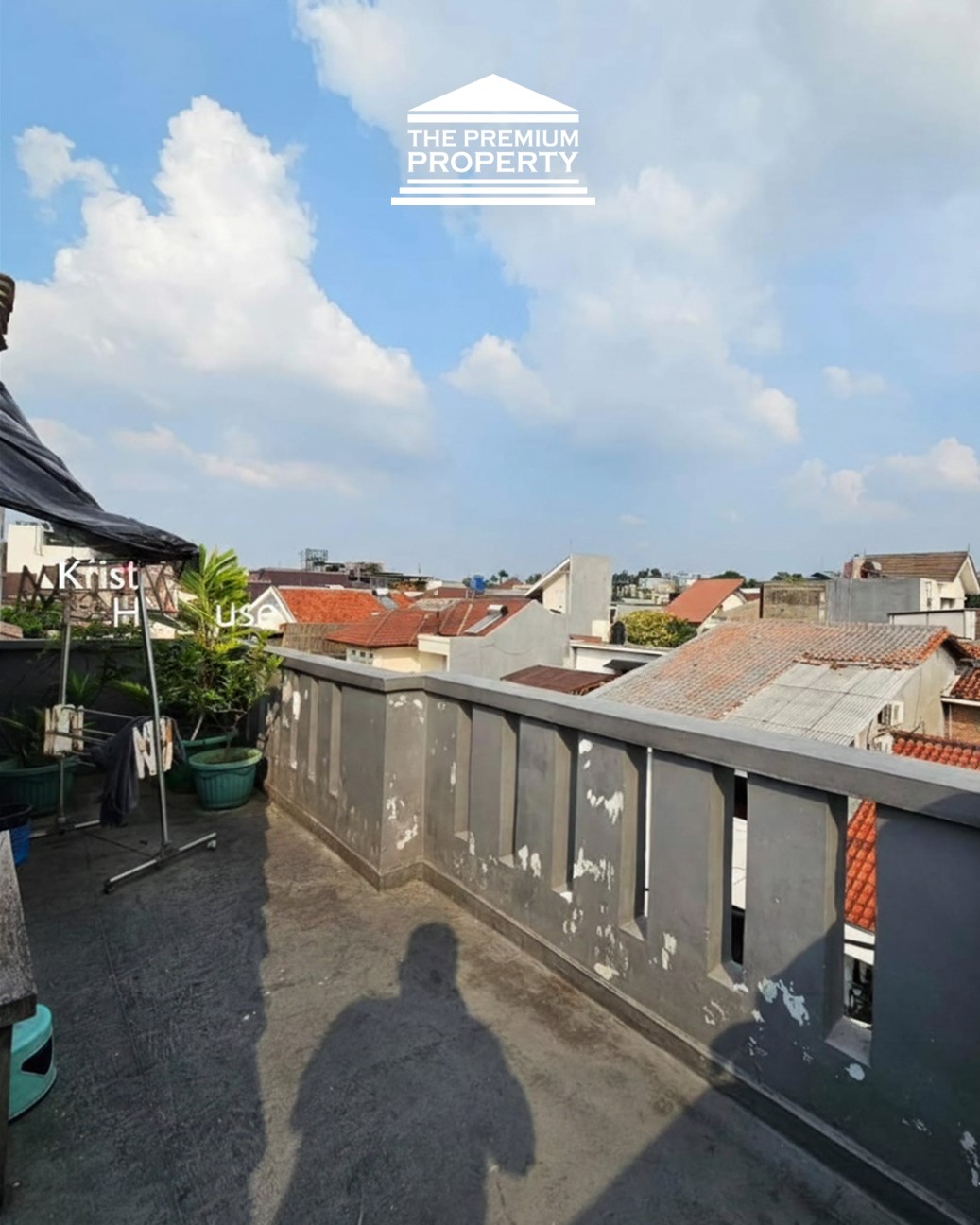 Dijual Rumah Kebayoran Baru Area Wijaya, 3 Lantai SHM Lokasi Premium