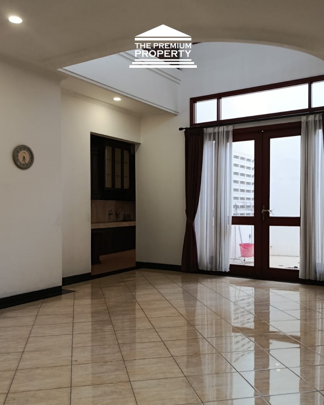 Rumah 2 Lantai Siap Huni Area Pakubuwono, 6 Kamar Tidur