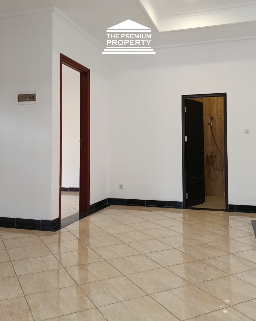 Rumah 2 Lantai Siap Huni Area Pakubuwono, 6 Kamar Tidur