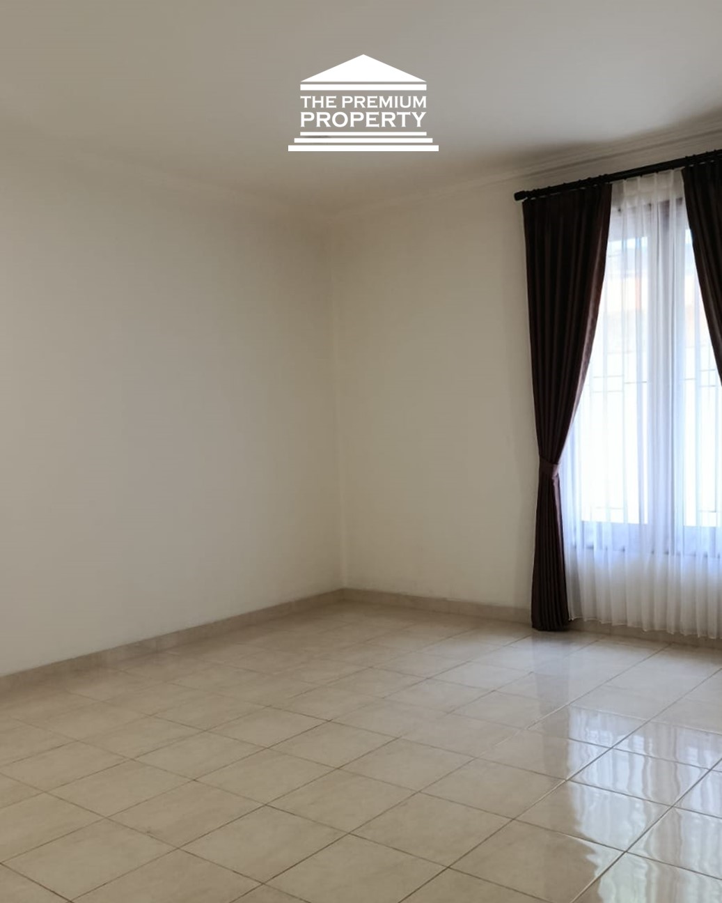 Rumah 2 Lantai Siap Huni Area Pakubuwono, 6 Kamar Tidur