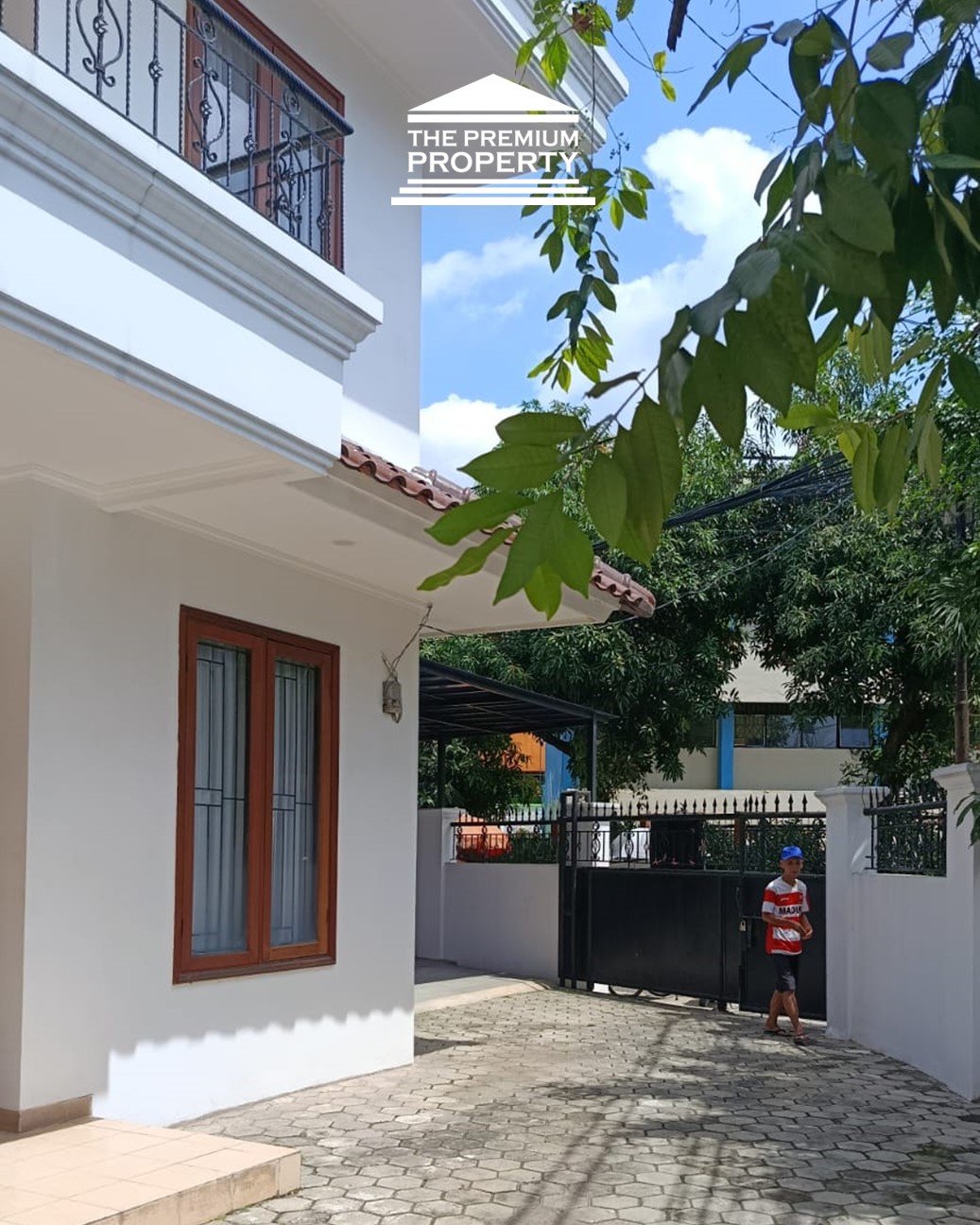 Rumah 2 Lantai Siap Huni Area Pakubuwono, 6 Kamar Tidur