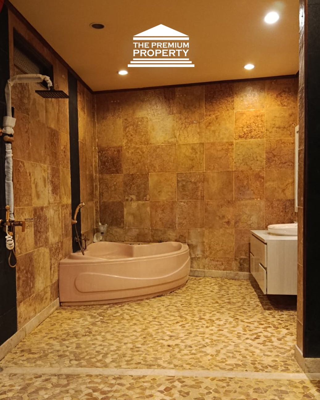 Jual Rumah Kost Exclusive Baru Renovasi 15 Kamar Tidur, Fully Furnished