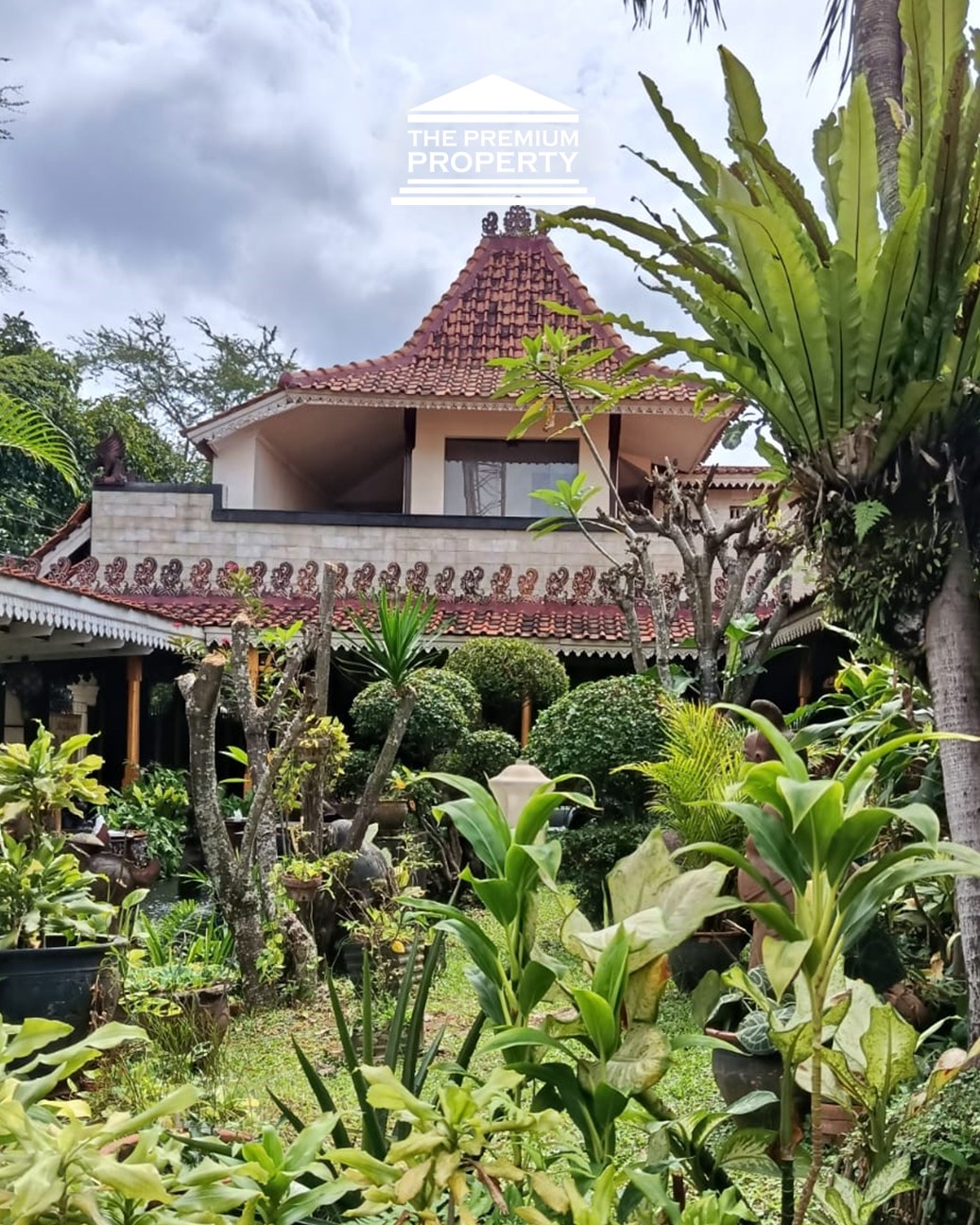 Jual Rumah Kost Exclusive Baru Renovasi 15 Kamar Tidur, Fully Furnished