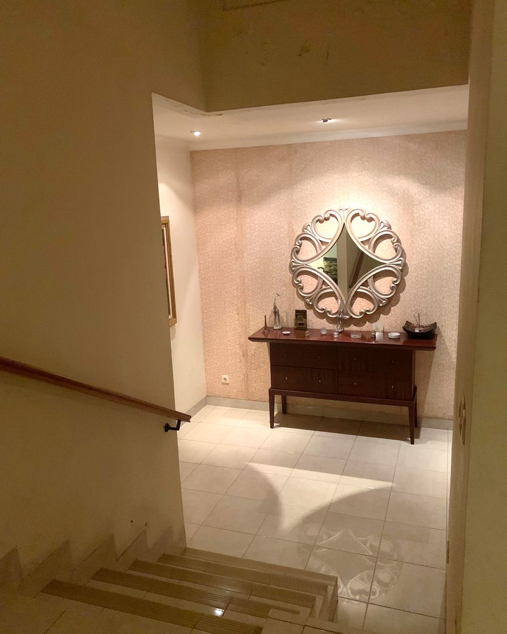 Rumah Dijual di Villa Cinere Mas, 2 Lantai, Luas 380 m2