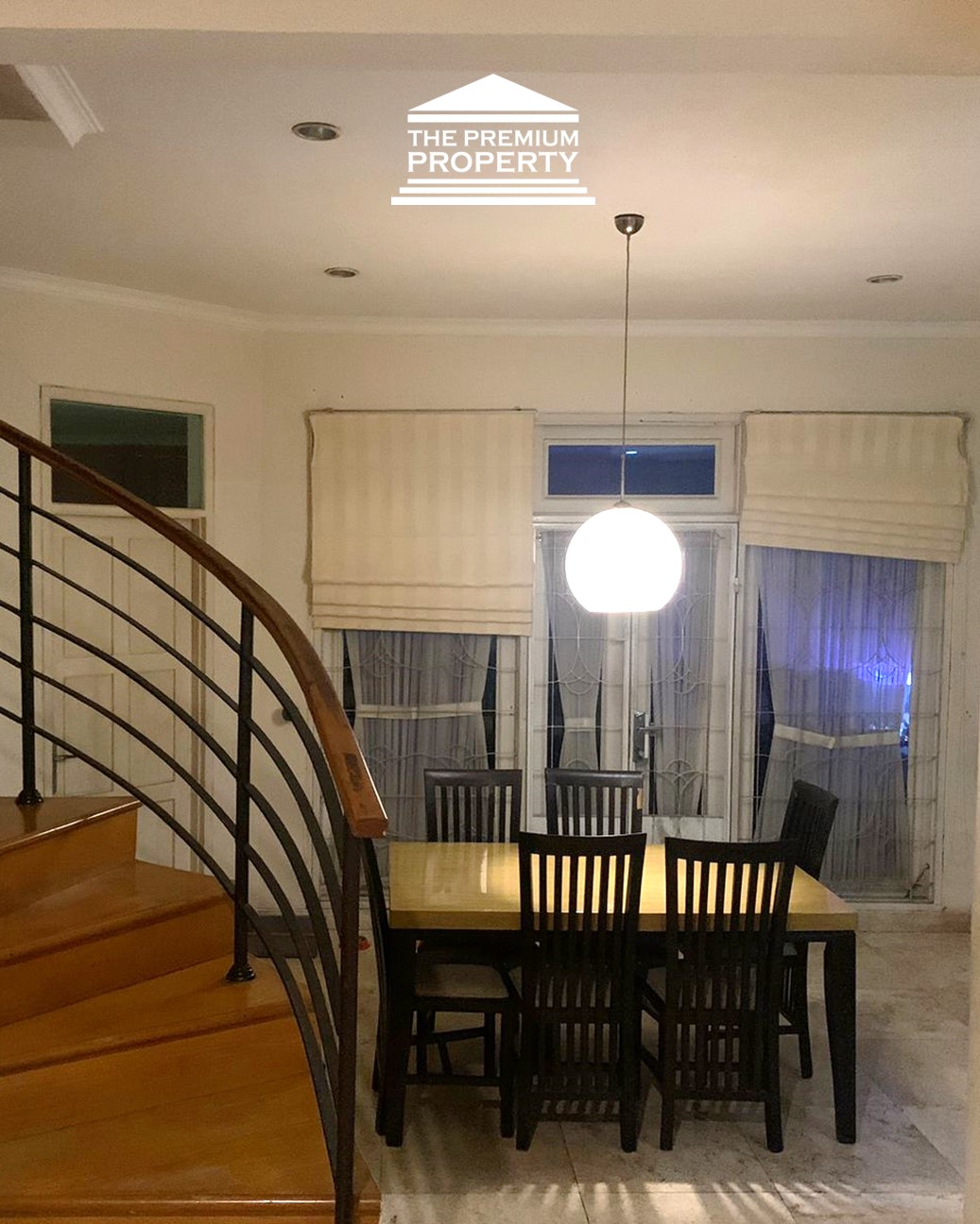 Rumah Dijual di Villa Cinere Mas, 2 Lantai, Luas 380 m2