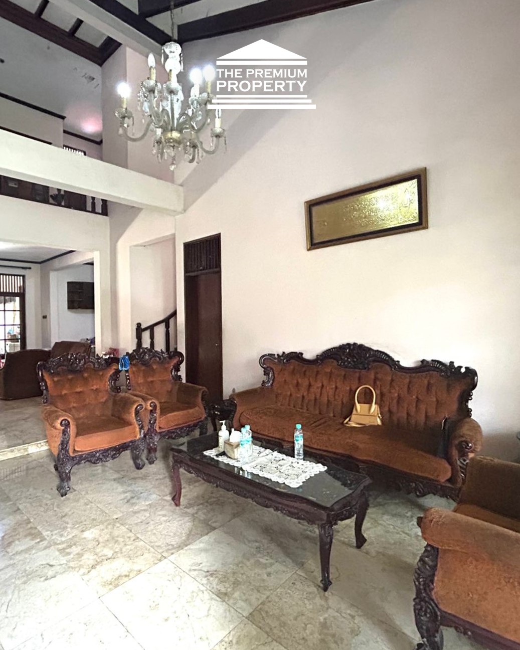 Dijual Rumah Lama 2 Lantai di Pasar Minggu. 250 meter ke McD Jati Padang