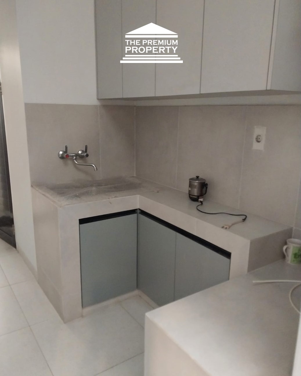 Rumah Dijual di Pondok Indah, area Favorit, Brand New, Semi Furnished, ada Kolam Renang
