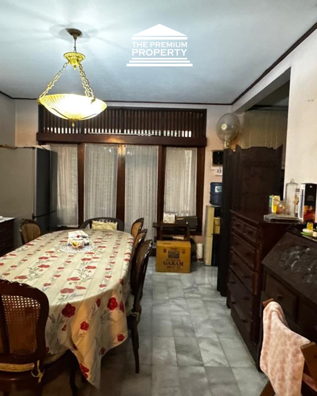 Dijual Rumah di Kebayoran Baru, Bisa Jalan Kaki ke Mal Gancit, Rumah Lama