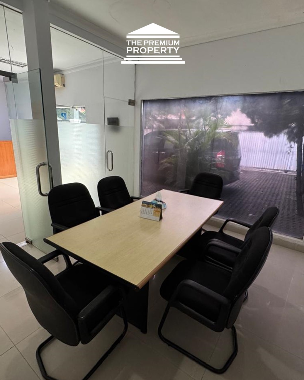 Dijual Rumah Eks Kantor di Mampang Prapatan, 1 Lantai. Cocok Kantor