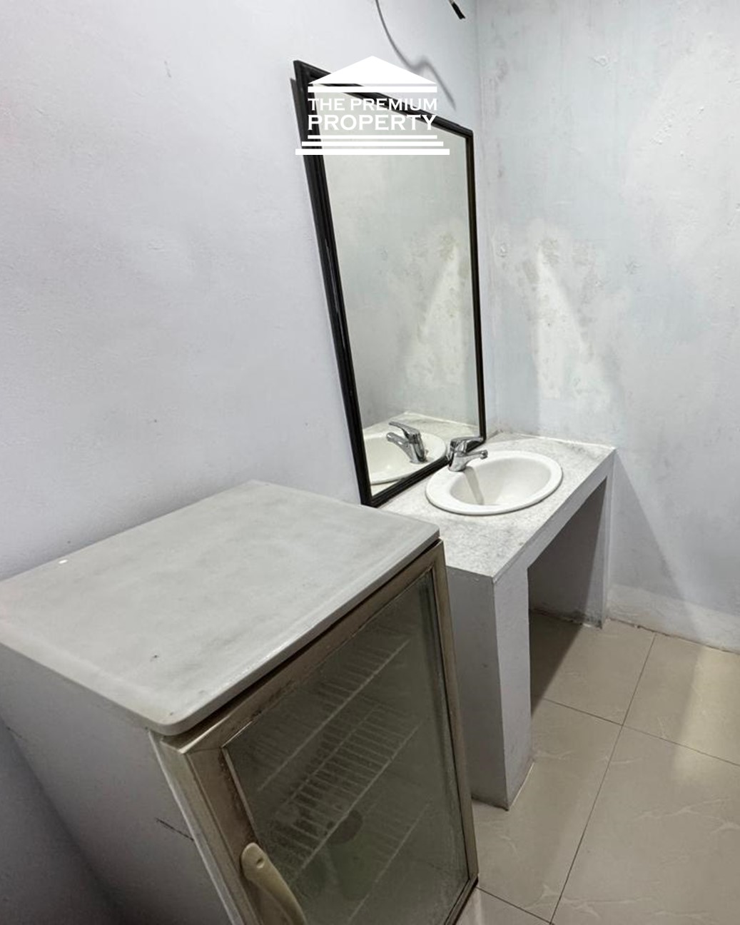 Dijual Rumah Eks Kantor di Mampang Prapatan, 1 Lantai. Cocok Kantor