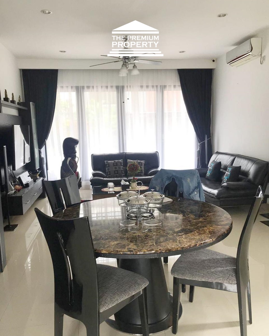 Rumah Dijual di Pondok Labu, Dalam Komplek, 2 Lantai, 4 Kamar Tidur, Ada Kolam Renang