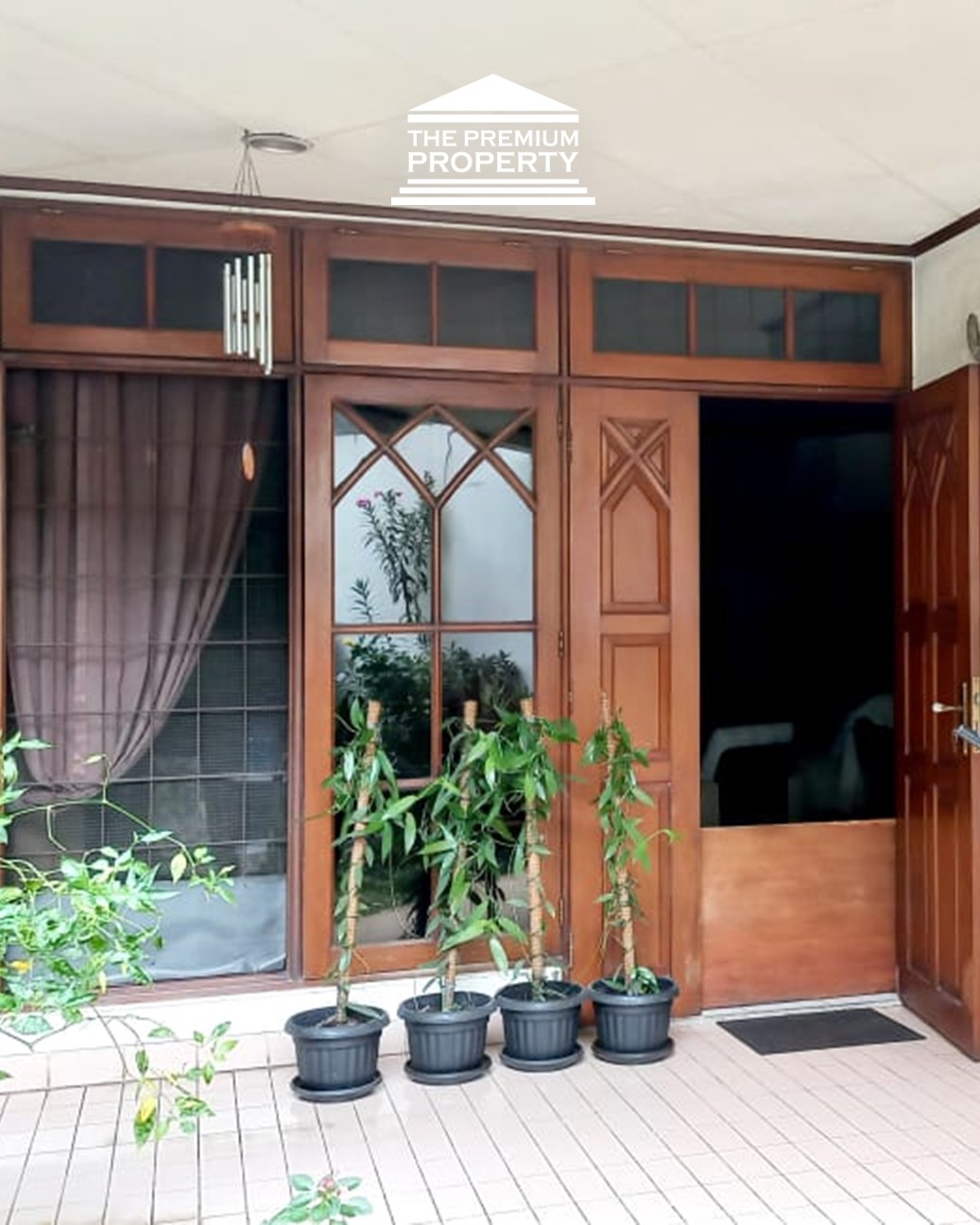 Rumah Dijual di Lebak Bulus, 2 Lantai, Luas 250 m2, 3 Kamar Tidur, Bebas Banjir