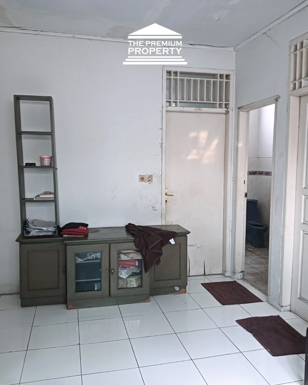 (pepaya raya 37A) Jual Rumah di Jagakarsa, 2 Lantai, Jalan Lebar, Sangat dekat dengan Minimarket