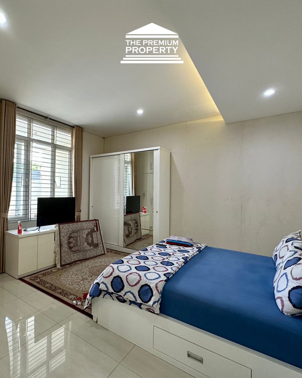 Rumah Cantik Dijual di Pondok Indah, 3 Lantai, 6 Kamar Tidur