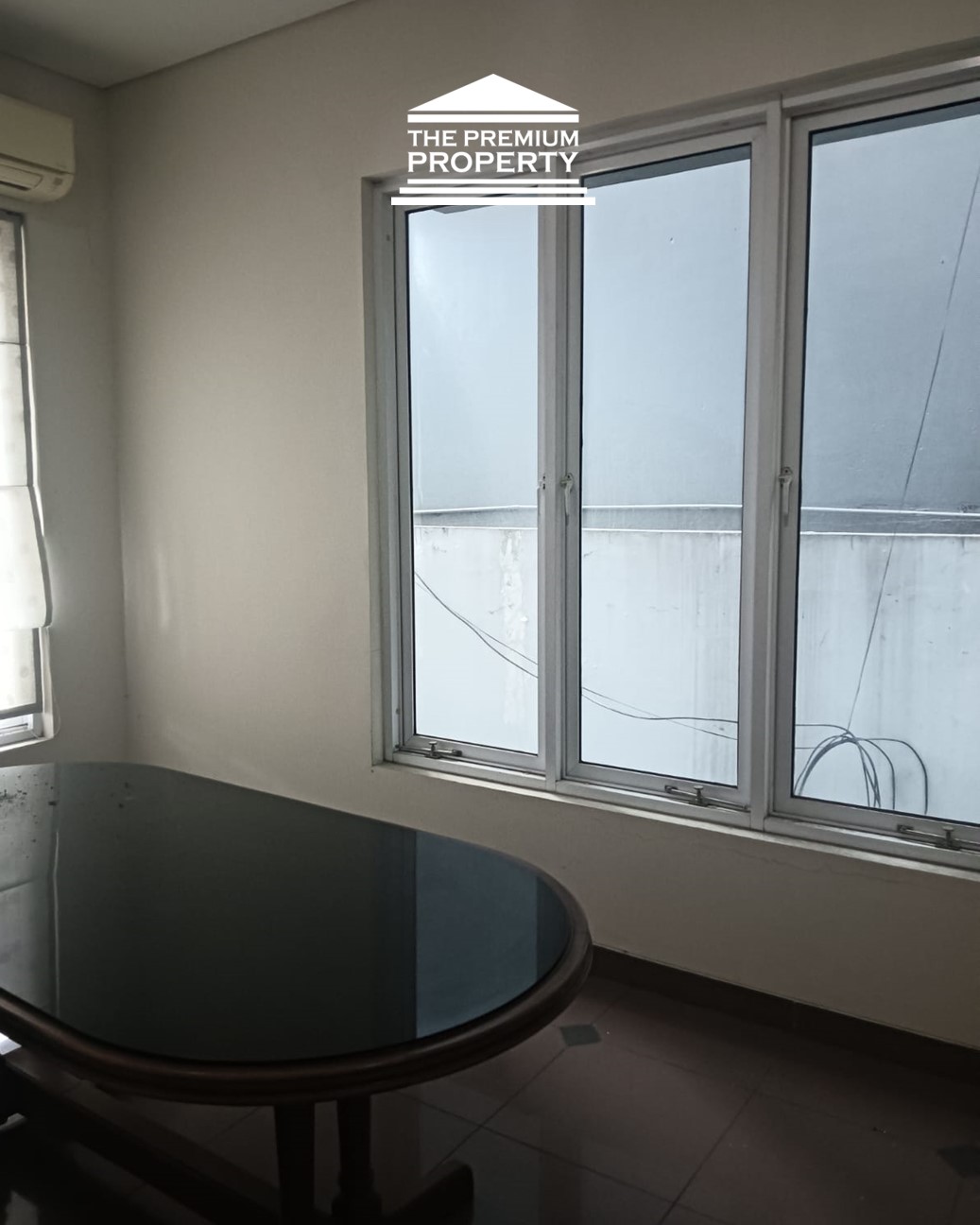 Rumah Dijual di Kebayoran Baru, Dekat Radio Dalam, Blok M, Bisa untuk Kantor