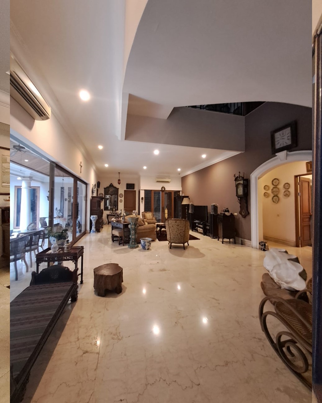 Rumah Dijual dekat Prapanca, Blok M, Kebayoran Baru, Ada Brandgang