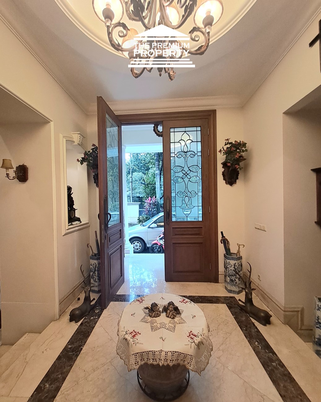 Rumah Dijual dekat Prapanca, Blok M, Kebayoran Baru, Ada Brandgang