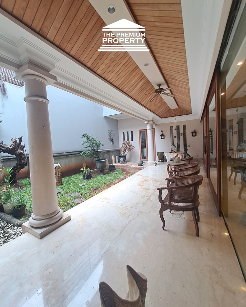 Rumah Dijual dekat Prapanca, Blok M, Kebayoran Baru, Ada Brandgang