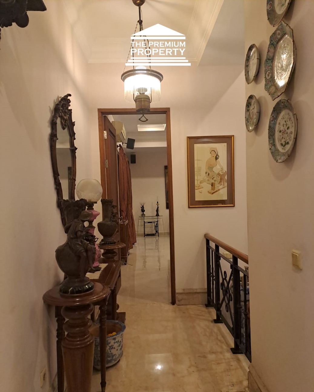 Rumah Dijual dekat Prapanca, Blok M, Kebayoran Baru, Ada Brandgang