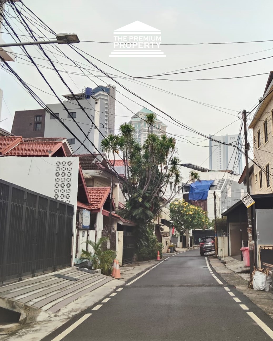 Dijual Rumah Hitung Tanah di Bendungan Hilir, Lokasi Bebas Banjir